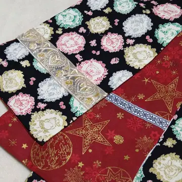 반폭 오비 크리스마스 곰과 반짝이는 오너먼트 장식용 깃 2개 포함