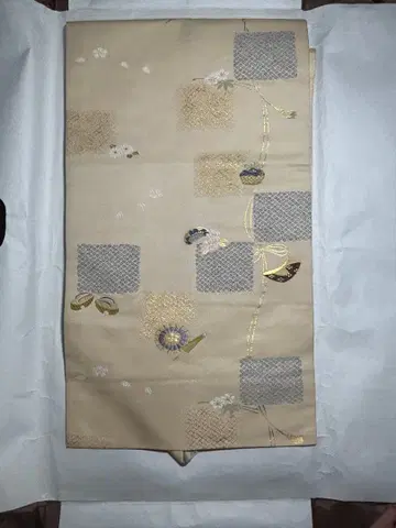 나고야 오비 꽃무늬 기하학 패턴 베이지 계열