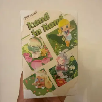 POP MART Hand in Hand 박스 피규어