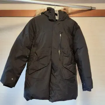 mizuno 퍼 후드 다운 자켓 M 사이즈 블랙