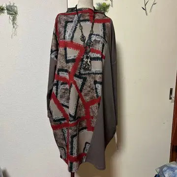 루즈한 사이즈의 한 단계 위 원피스