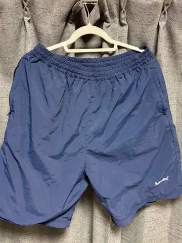 BrokenBase 네이비 숏팬츠