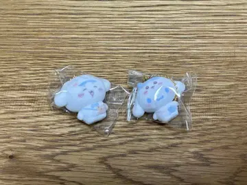 치이카와 산리오 시크릿 플로키 마스코트 참 하치와레