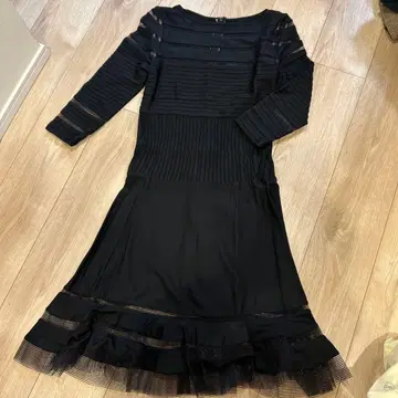 타다시 쇼지 스트라이프 디자인 블랙 원피스