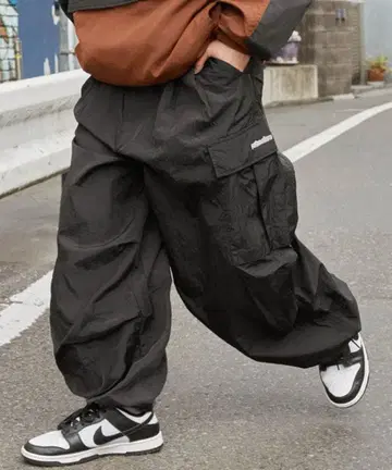 MONO-MART 턱 와이드 벌룬 밀리터리 스노우 카고 팬츠