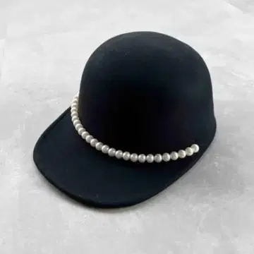 piccin 펄 장식 울 캡
