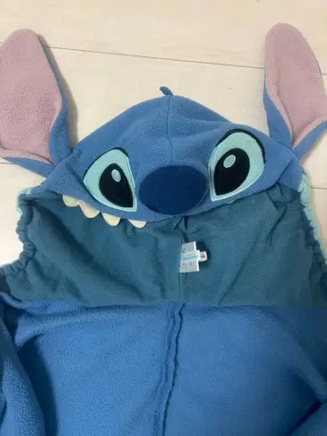 스티치 후드 부착 망토