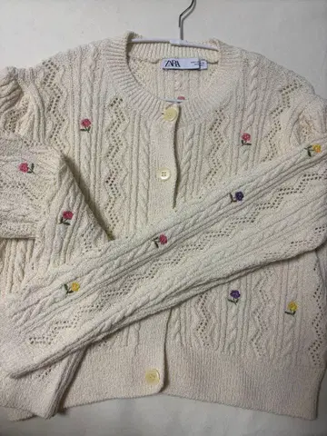 ZARA 꽃무늬 자수 니트 가디건 M
