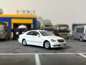 RAI'S 180계 도요타 크라운 1/64 복면 순찰차