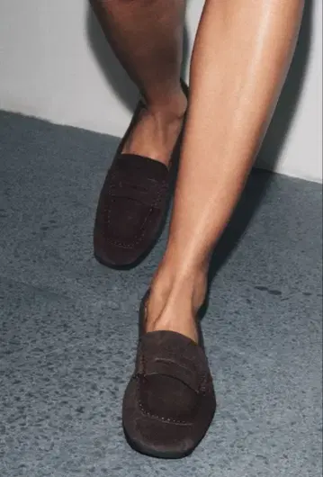 가격 인하 중! ZARA 프릿 스웨이드 로퍼 37 M 사이즈