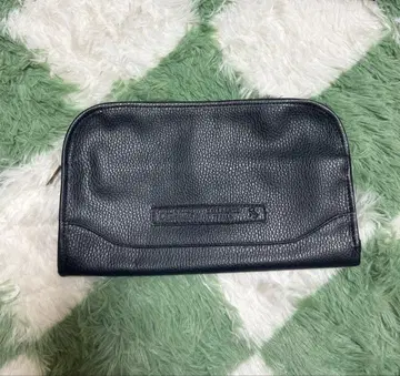 네이비 가죽 클러치백