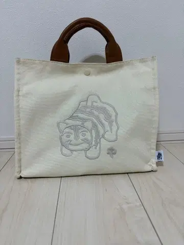 earPAPILLONNER 토라야 우이로 토트백