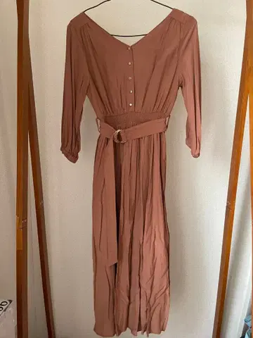 핑크 브라운 V넥 긴팔 롱 원피스