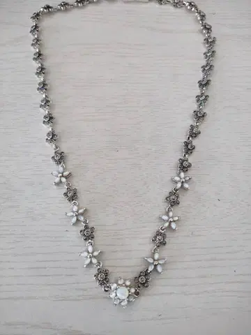 [미사용] 마카사이트 & 쉘 꽃 모티브 실버 목걸이