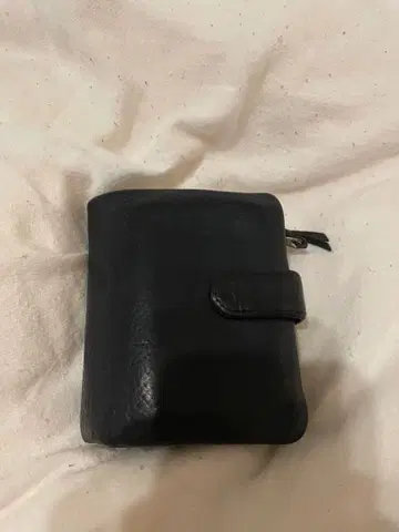 네이비 가죽 접이식 지갑