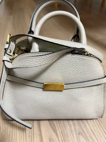 컨디션 최상! NOVIA 핸드백 베이지