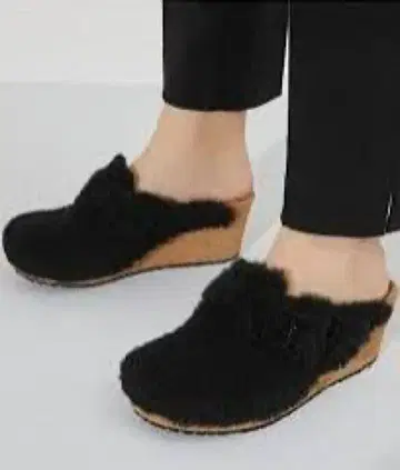 새상품 버켄스탁 FANNY TEDDY 보아 샌들 램스울 블랙