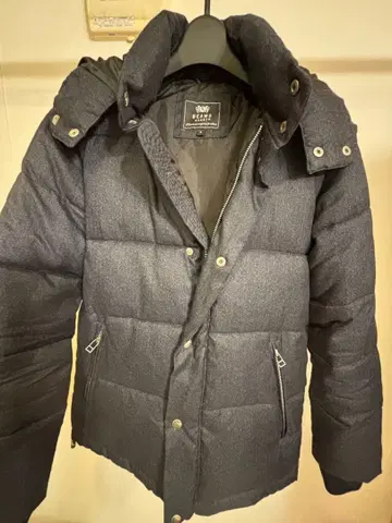 BEAMS HEART 후드 부착 다운 자켓 S 사이즈 네이비