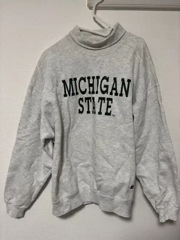 러셀 맨투맨 트레이닝복 터틀넥