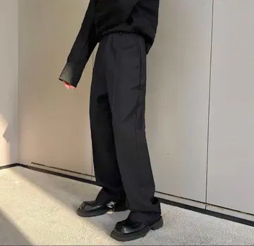 논아이론 스트레이트 타입 슬랙스 한국, 왕홍 남자