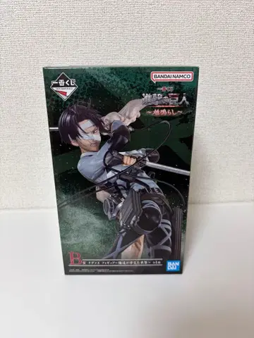 진격의 거인 리바이 피규어