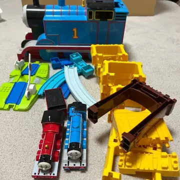 레어 빅 토마스 레일 포함