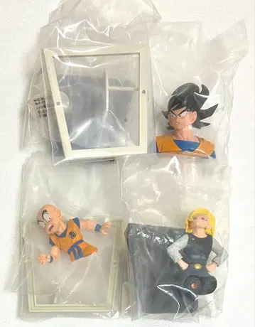 제일복권 드래곤볼 40th E상 18호&크리링 손오공 2종 세트