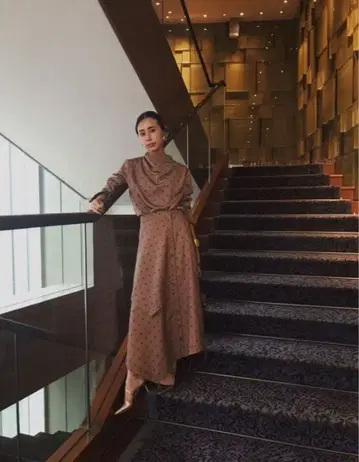 AMERI UNDRESSED MONOGRAM HEMDESIGN 스커트