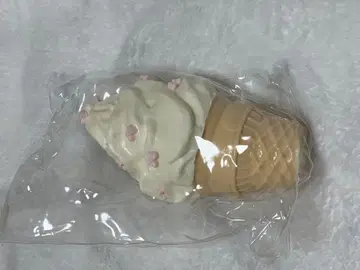 creamy tree 화이트 소프트 크림 스퀴즈