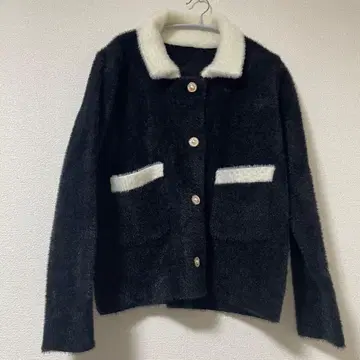 퍼 자켓 블랙 화이트 카라