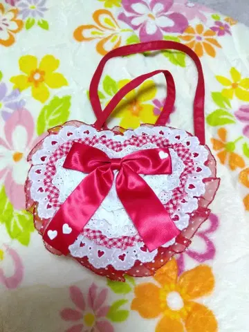 하트형 숄더백 빨간색