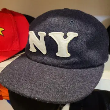 [ 미국제 ] HUF x NY 로고 x 울 캡