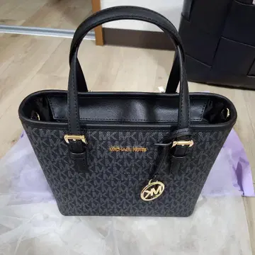 Michael Kors 블랙 토트백