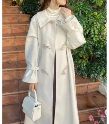 NICE CLAUP 롱 코트 화이트 베이지 더플 코트