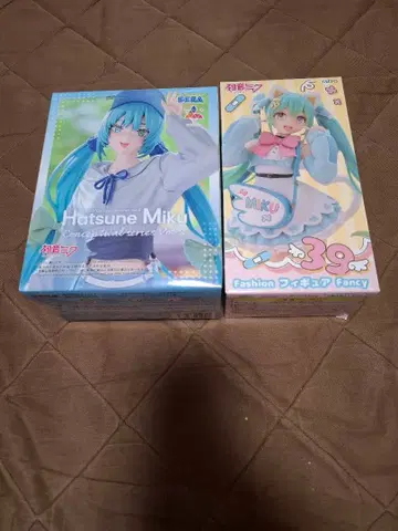 하츠네 미쿠 피규어 2개 세트