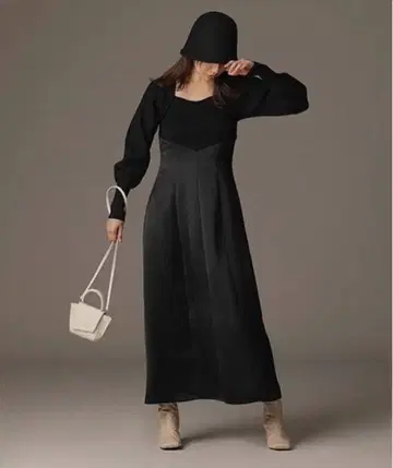 하자품 미사용 새상품 FRAY I.D 스퀘어넥 콤비 원피스