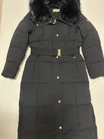 MK 블랙 다운 자켓 후드 부착