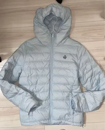 후드 부착 라이트 블루 퀼팅 다운 자켓