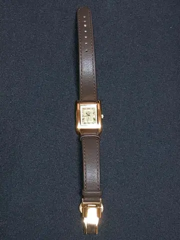 1964 THE CLOCK HOUSE 솔라 손목시계 28일까지