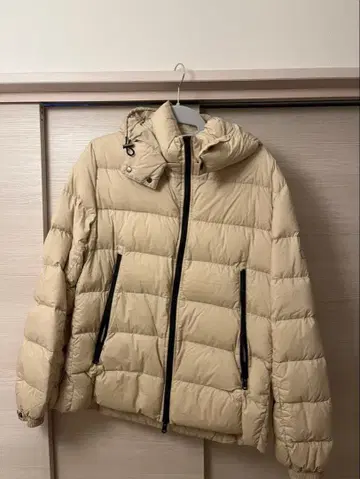 TATRAS 제뉴인 구스 다운 베이지