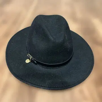 IL BISONTE 블랙 울 햇