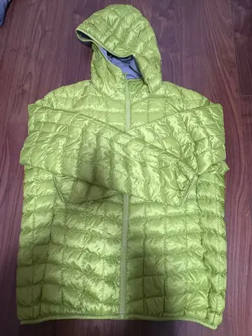 UNIQLO 라임 그린 다운 자켓 후드 부착 XL