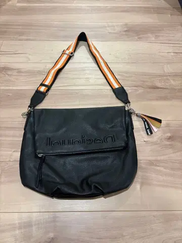 Desiqual 데시구알 숄더백