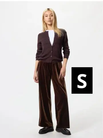 새상품 택포함 유니클로 소프트 벨로아 이지 팬츠 브라운 S 사이즈