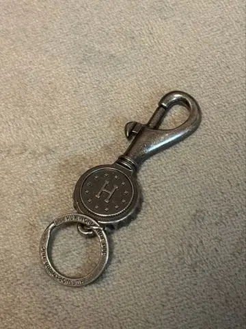 새상품급 GALAXY H KEY CHAIN HUF 하프 키링