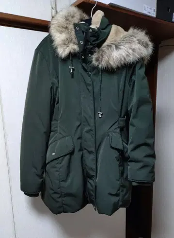 ZARA 퍼 달린 모즈 코트 카키 L 사이즈
