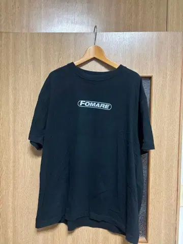 FOMARE 블랙 T셔츠