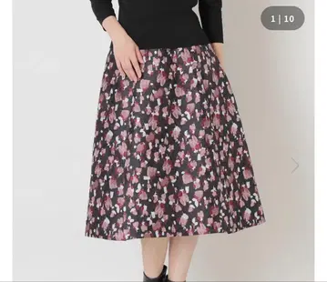 tobechic 멀티 플라워 자카드 스커트 42