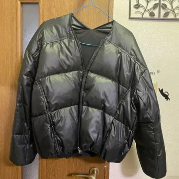 블랙 다운 자켓 FREE