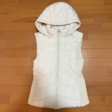 ZARA 후드 부착 다운 베스트 아이보리 L